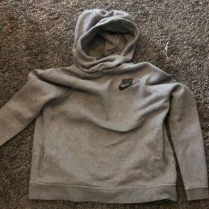 Nike cowl neck hoodie in womens Large. Super comfy and barely ever worn.